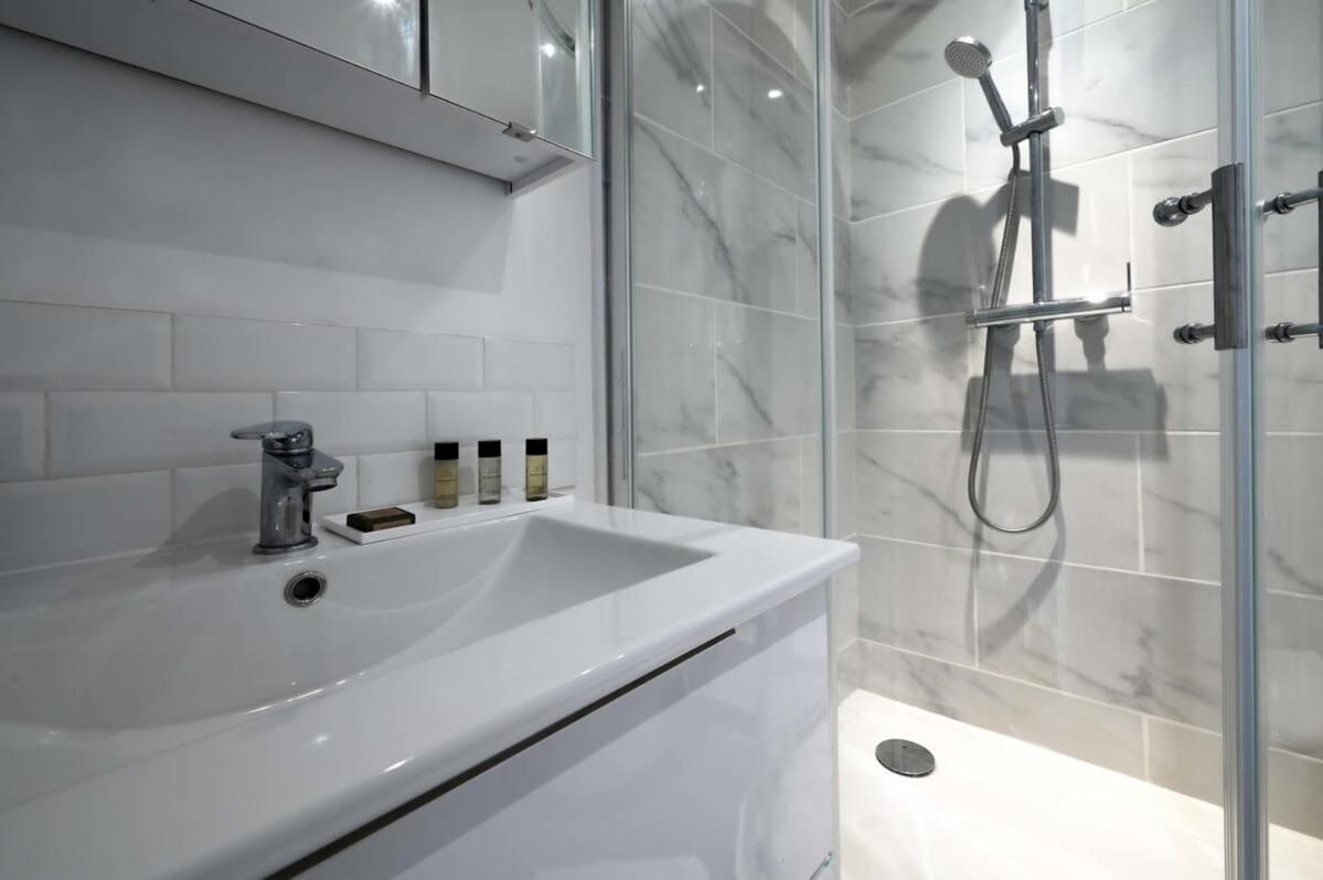 Magnifique Appartement A Pied Du Chateau Versailles Bagian luar foto